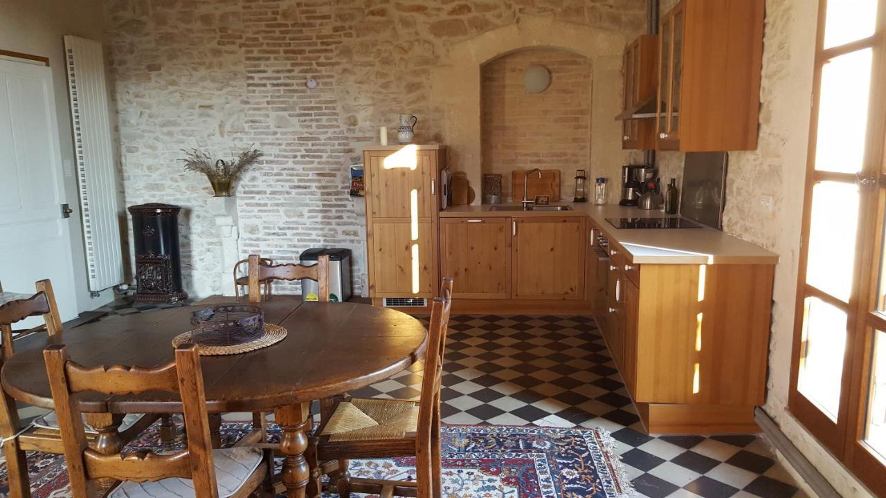 La Mejanenque Appartement Vénéjan Buitenkant foto
